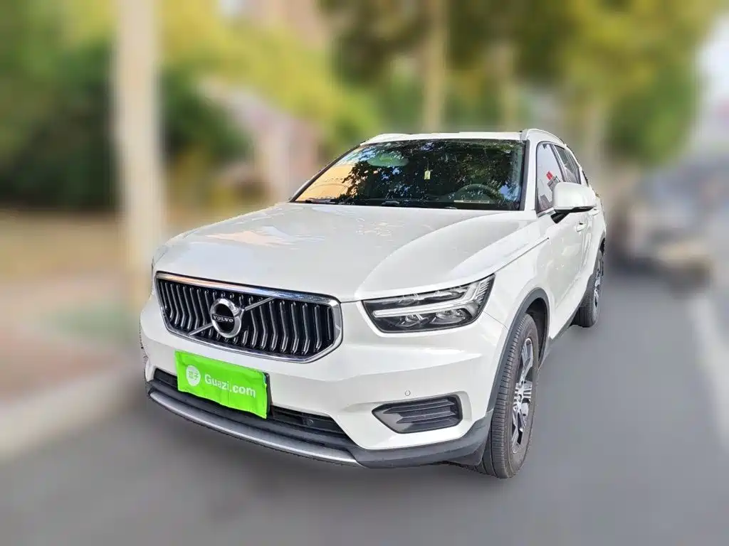Volvo XC40 2020 — пригон из Китая