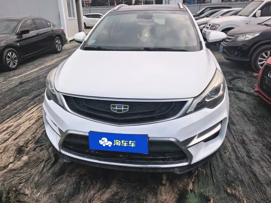Фото 2 - Geely Emgrand GS