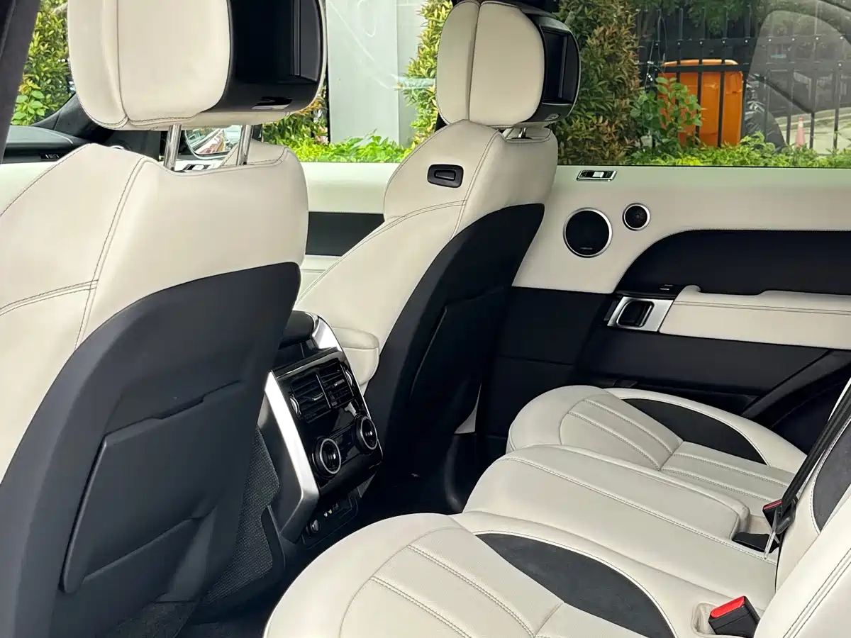 Land Rover Range Rover Sport 2016 3.0 SC V6 HST фото 13
