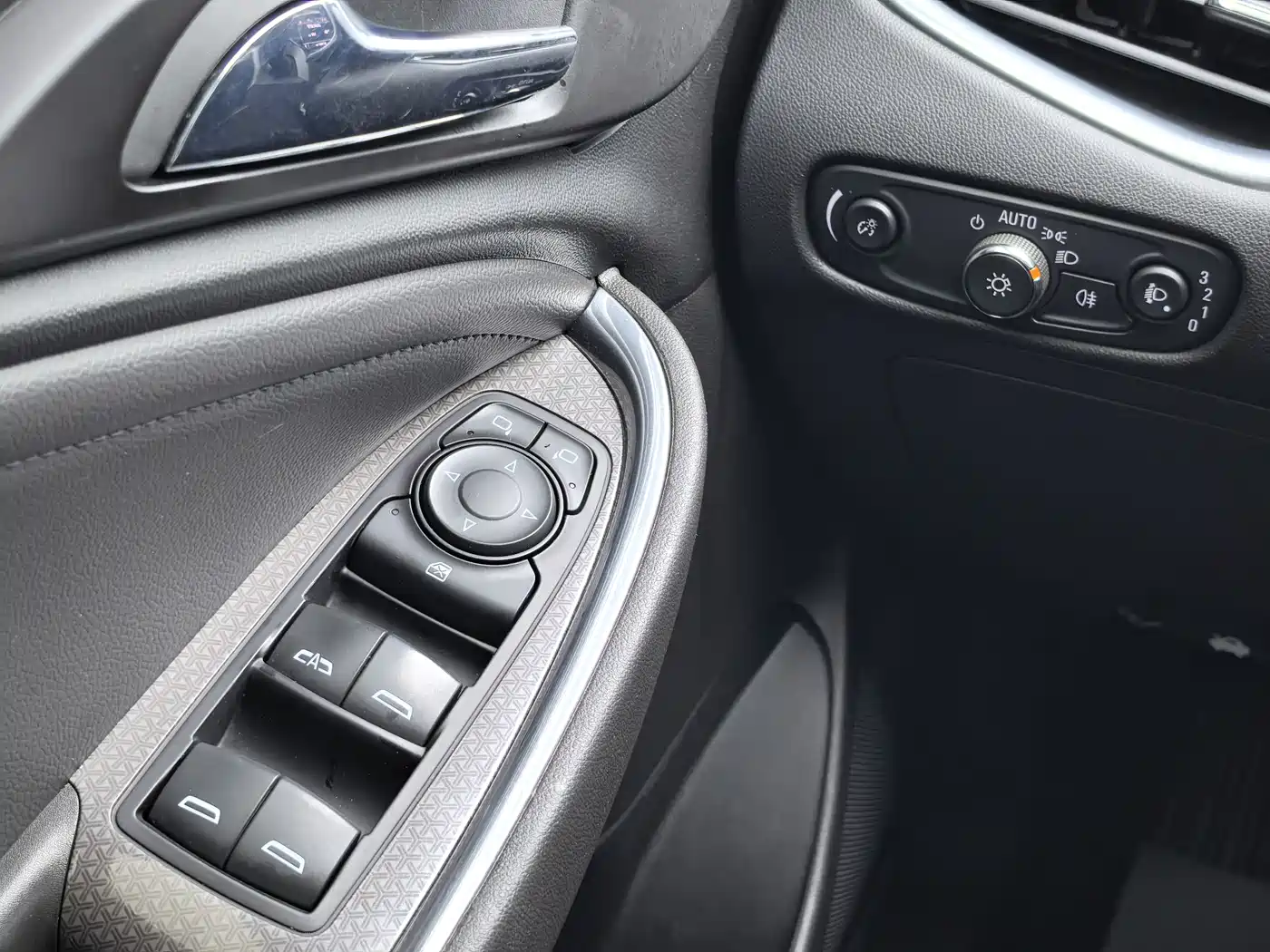 CHEVROLET MAI RUIBAO XL