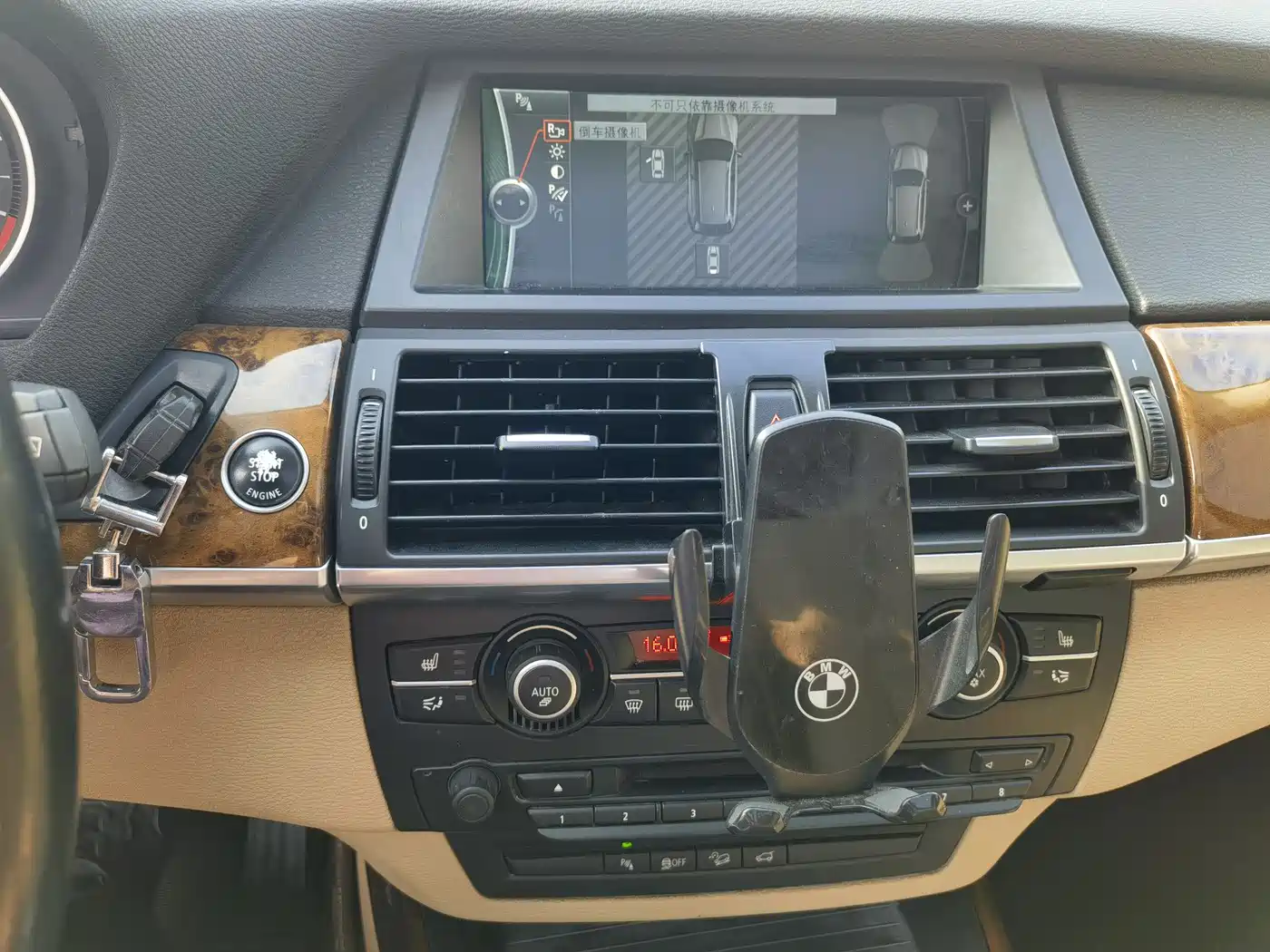 BMW X5 (Import) 2011 xDrive35i Leading Edition фото 12