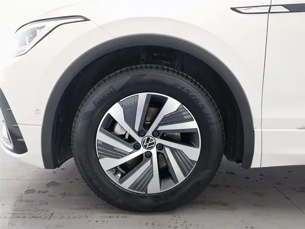 VOLKSWAGEN TIGUAN L NEW ENERGY