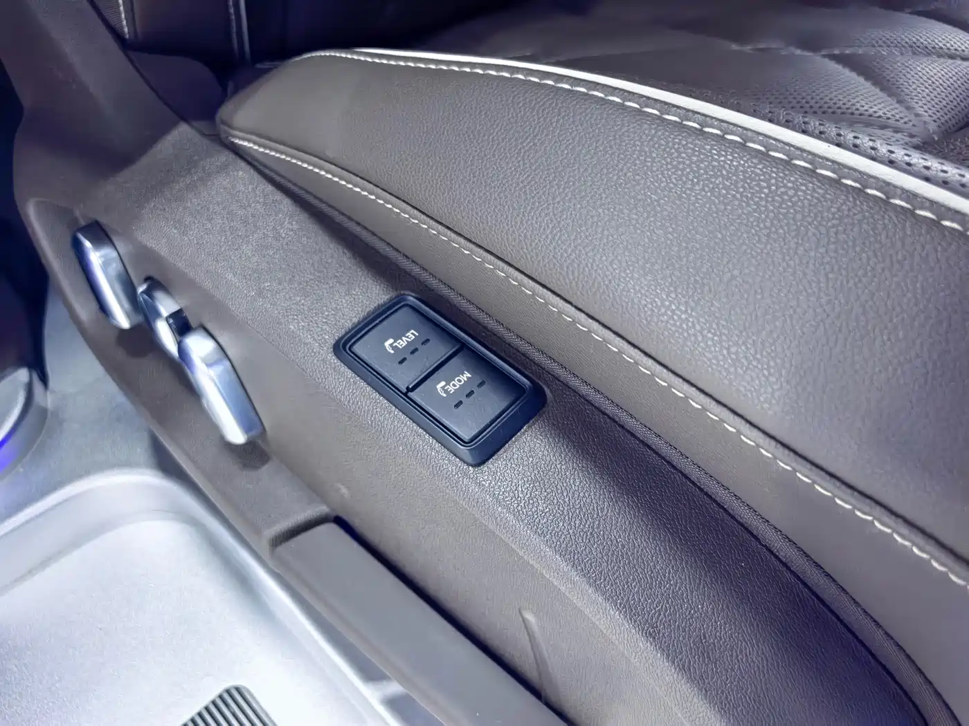 Volkswagen Viloran 2020 380TSI Premium фото 29
