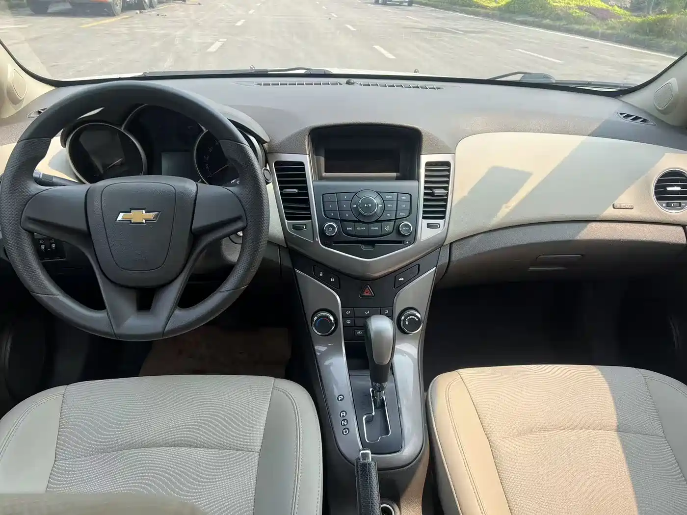 Chevrolet Cruze 2015 1.5L Classic SE AT фото 11