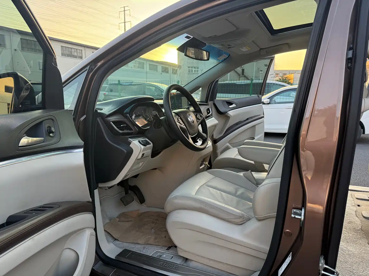 Buick GL8 2020 Model Land Business Class 652T Luxury фото 10