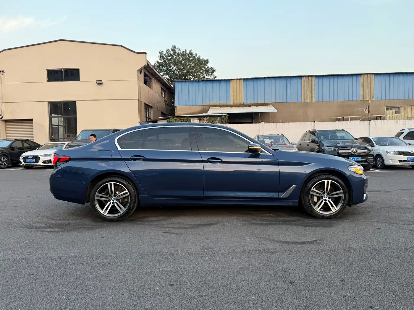 BMW 5 Series 2022 530Li Leading Luxury Package фото 5