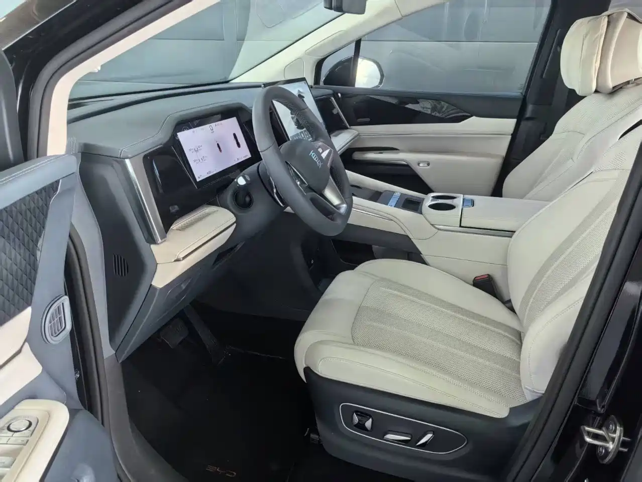 BYD Xia 2025 2026 DM-i 1.5T 218km LiDAR Edition
