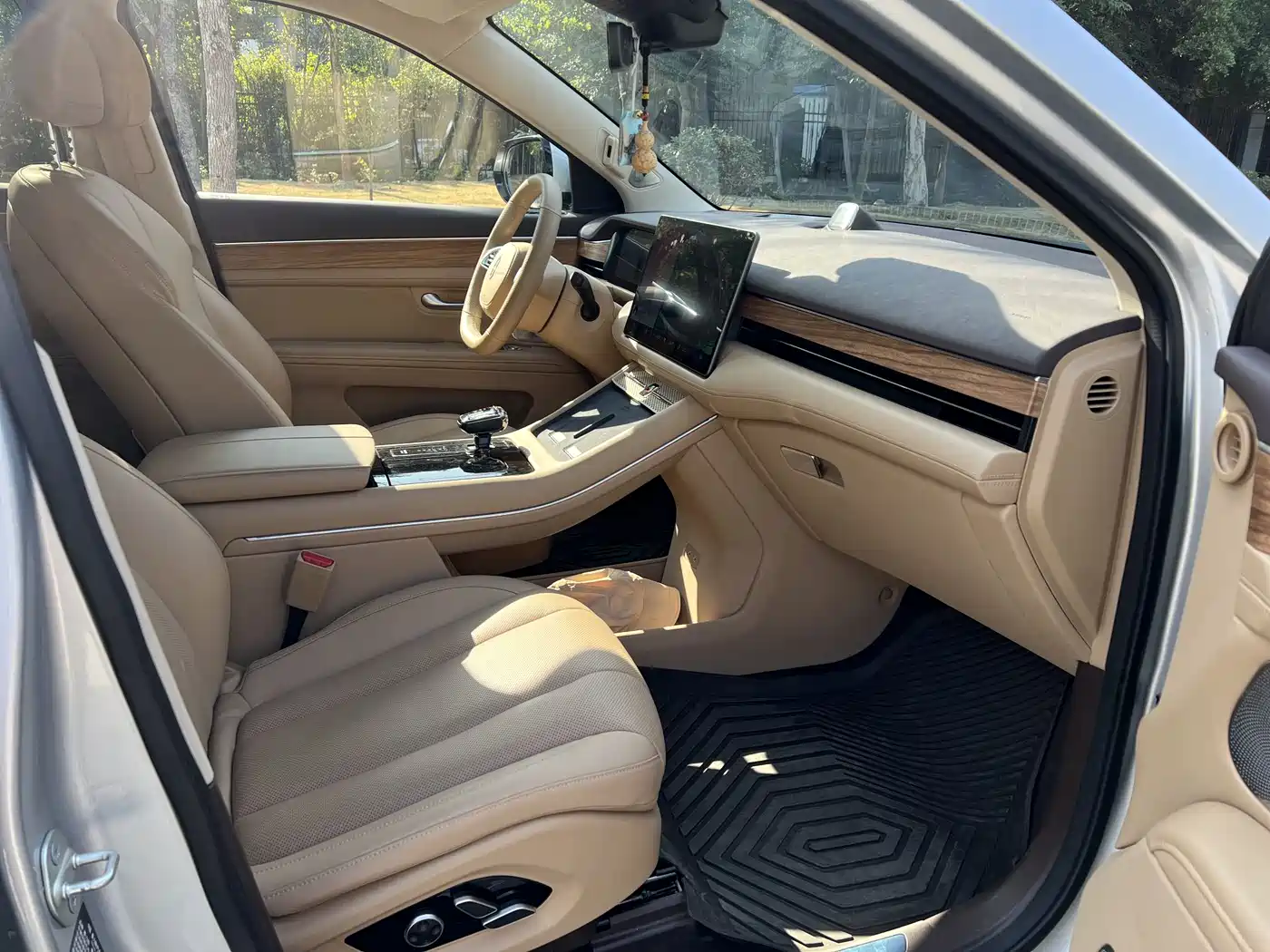 AITO Wenjie AITO M7 2024 Model 1.5T Smart Drive RWD Max 5-Seater фото 8
