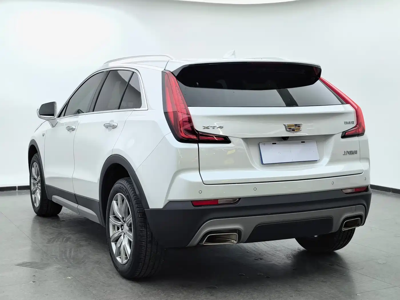 Cadillac XT4 2018 Model 28T 2WD Luxury фото 6
