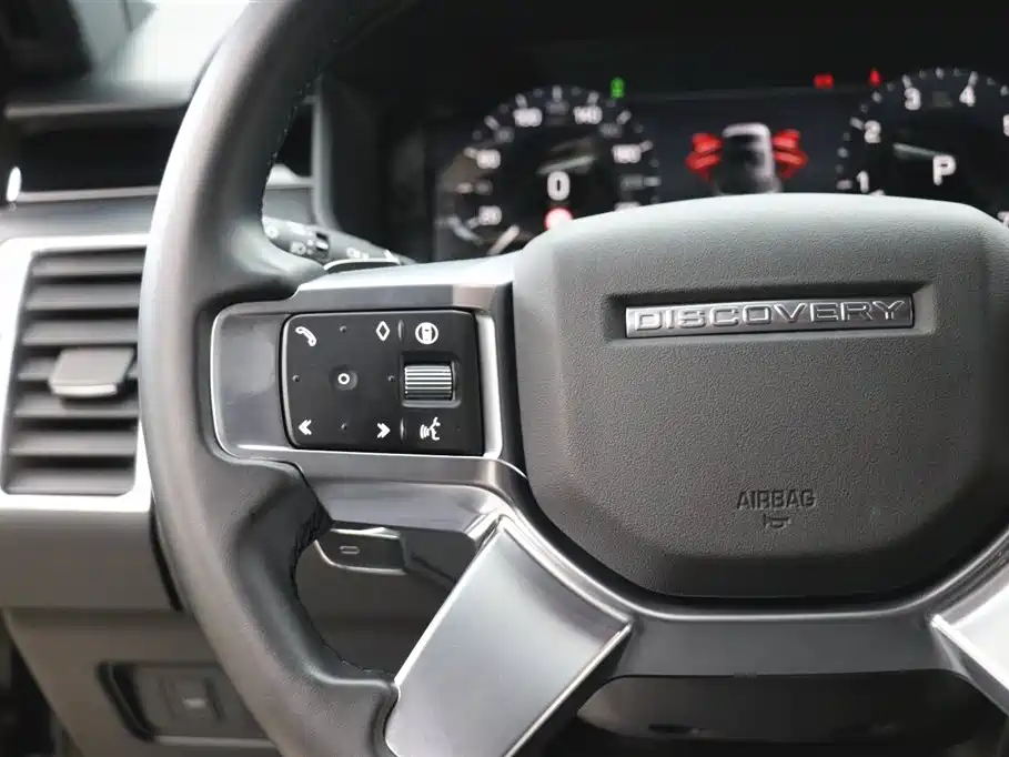 Land Rover Discovery 2024 Model 360PS S фото 16