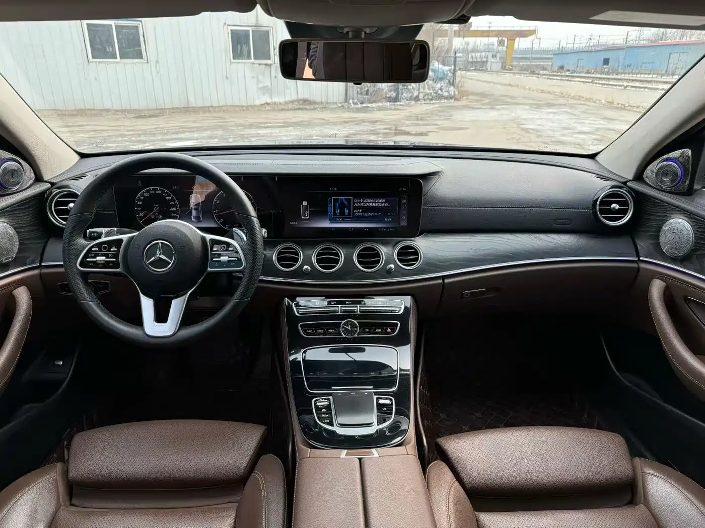Mercedes-Benz E-Class 2016 E 200 L Sport Type фото 5