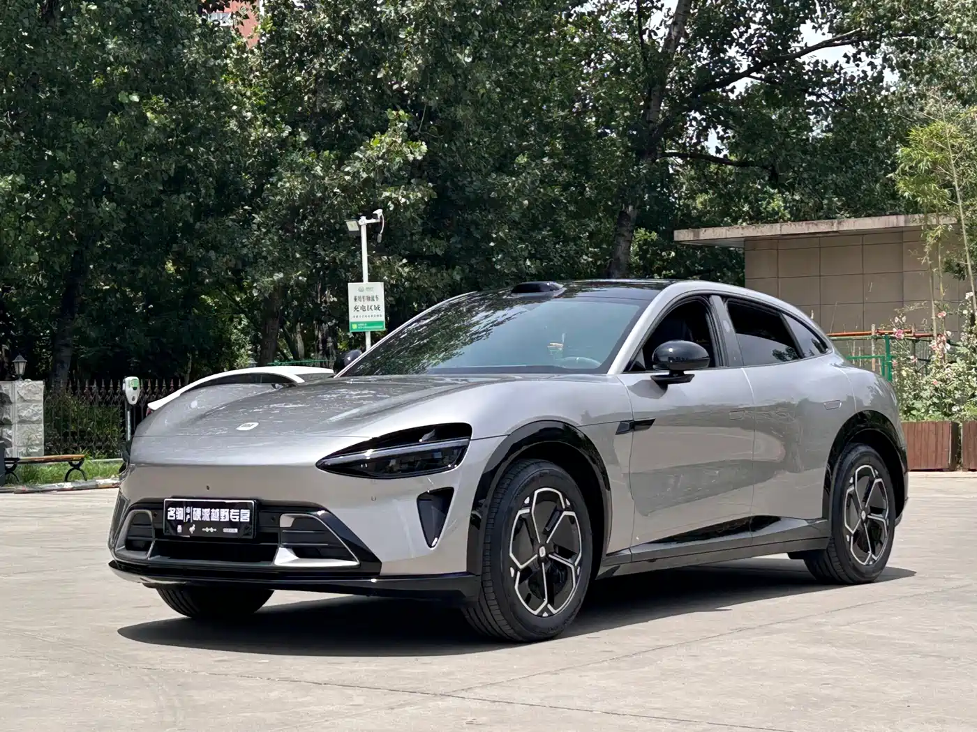 Xiaomi Auto Xiaomi YU7 2025 Extended Range RWD Edition