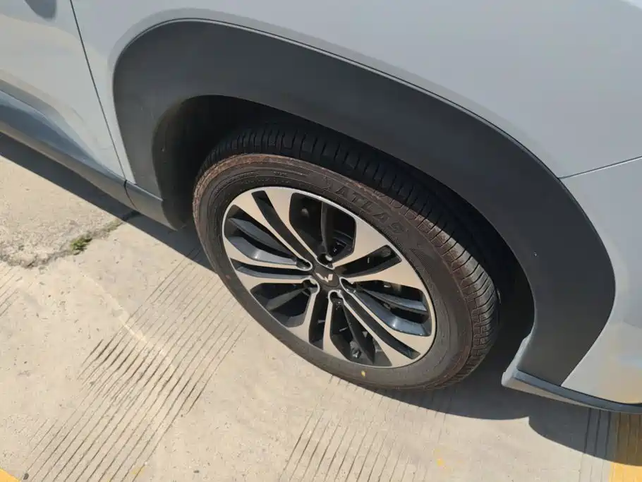 Wuling Motors Starlight 560 NEV 2026 2025 Model Plug-in Hybrid Version 5-seater