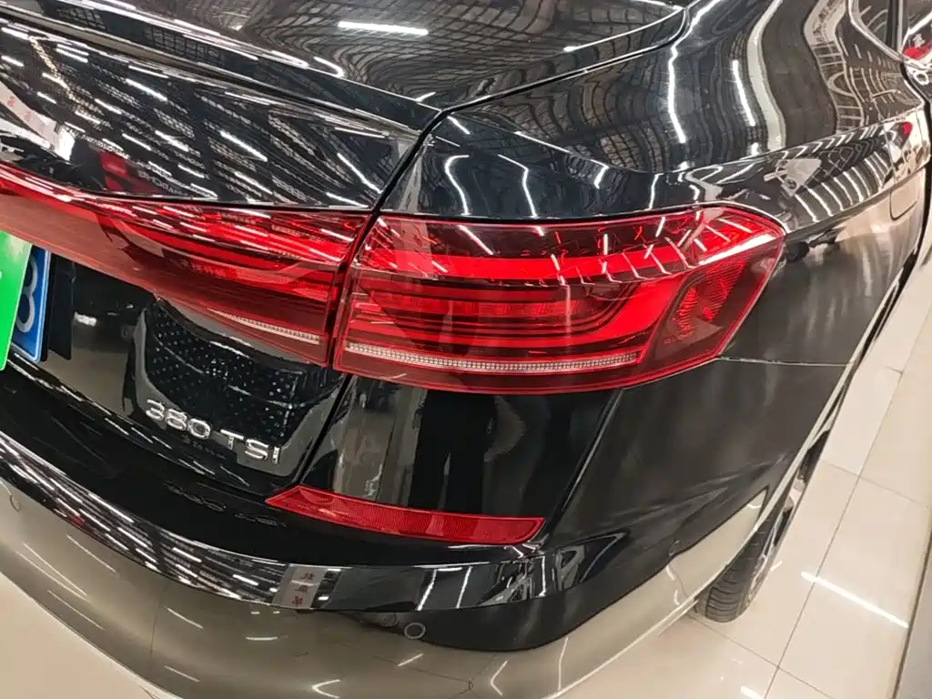 Фото 8 - Volkswagen Passat