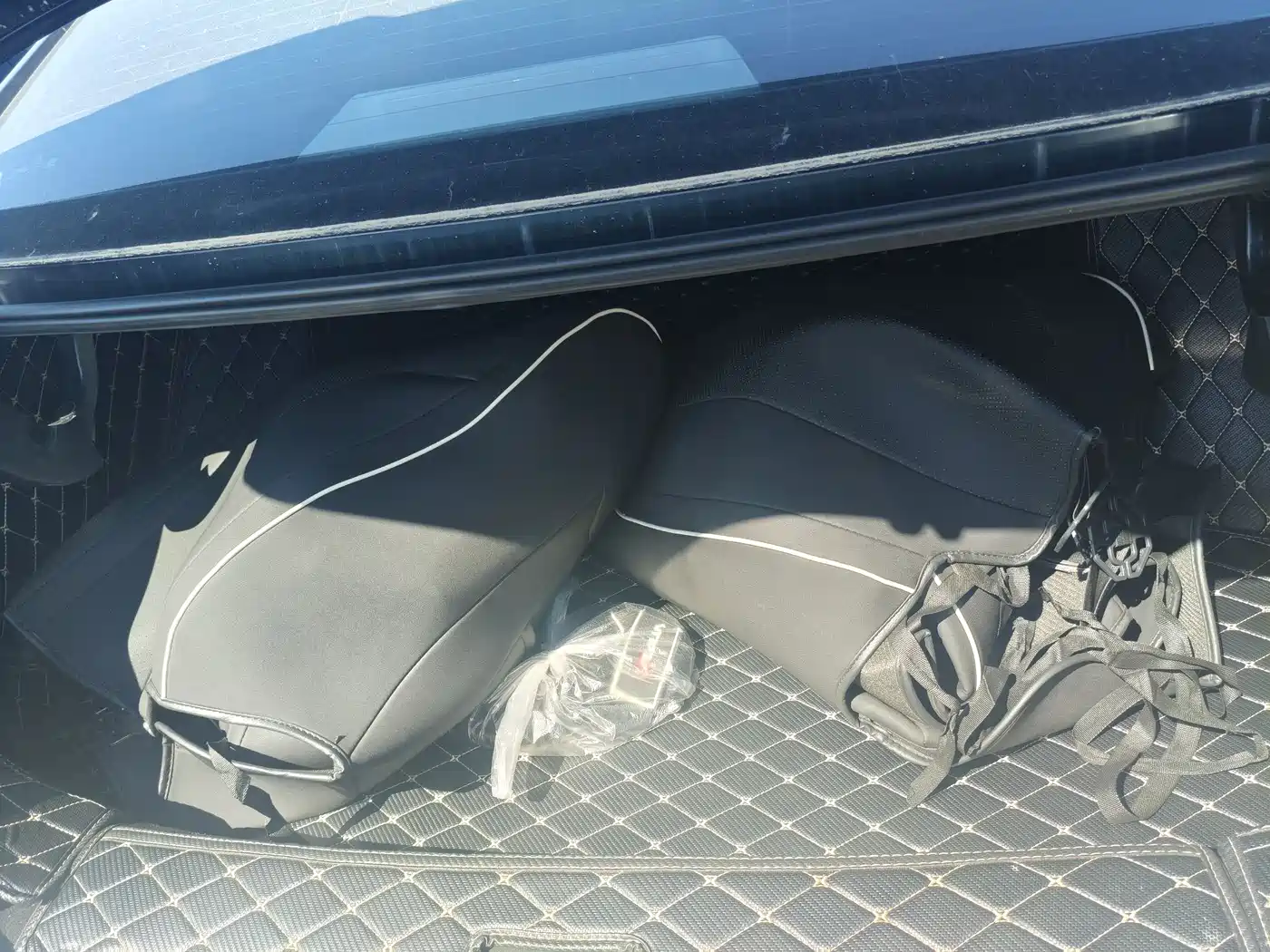 DONGFENG YI HYUN MAX