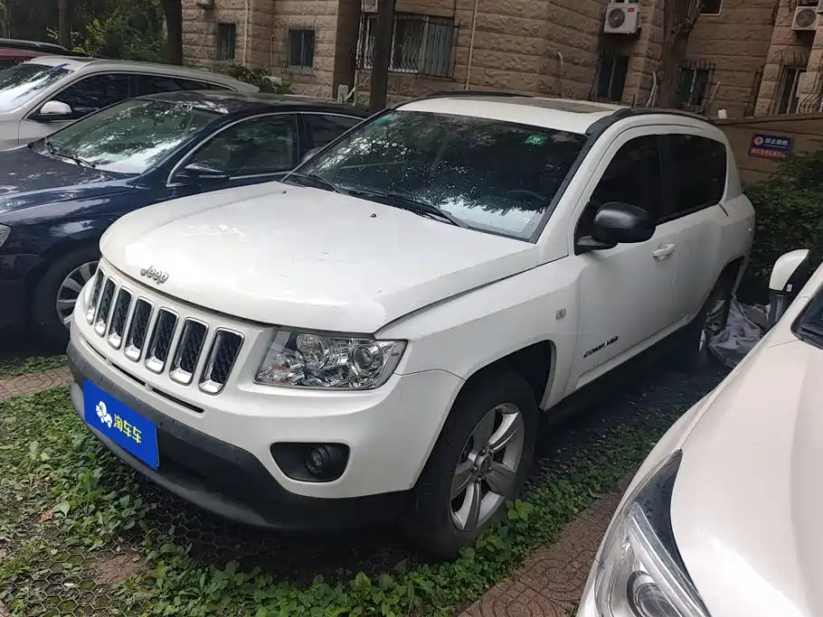 Jeep Compass (Import) 2012 2012 2.0L FWD Sport Edition