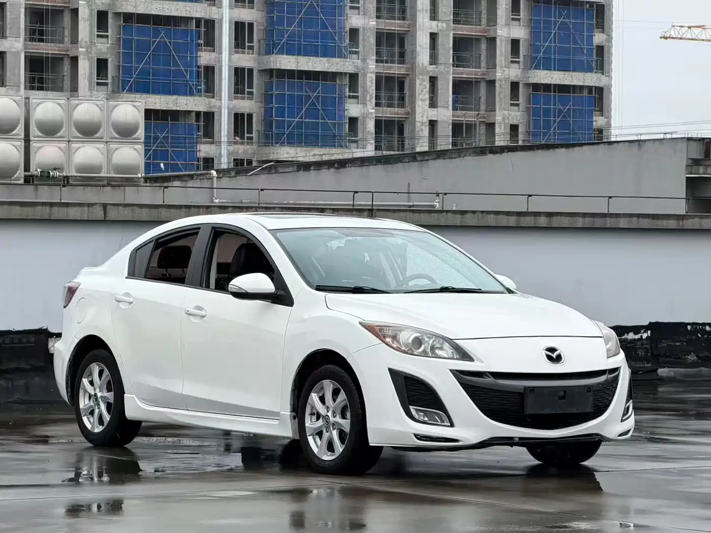 Mazda Mazda3 Axela 2013 2011 Sedan 2.0L Automatic Luxury