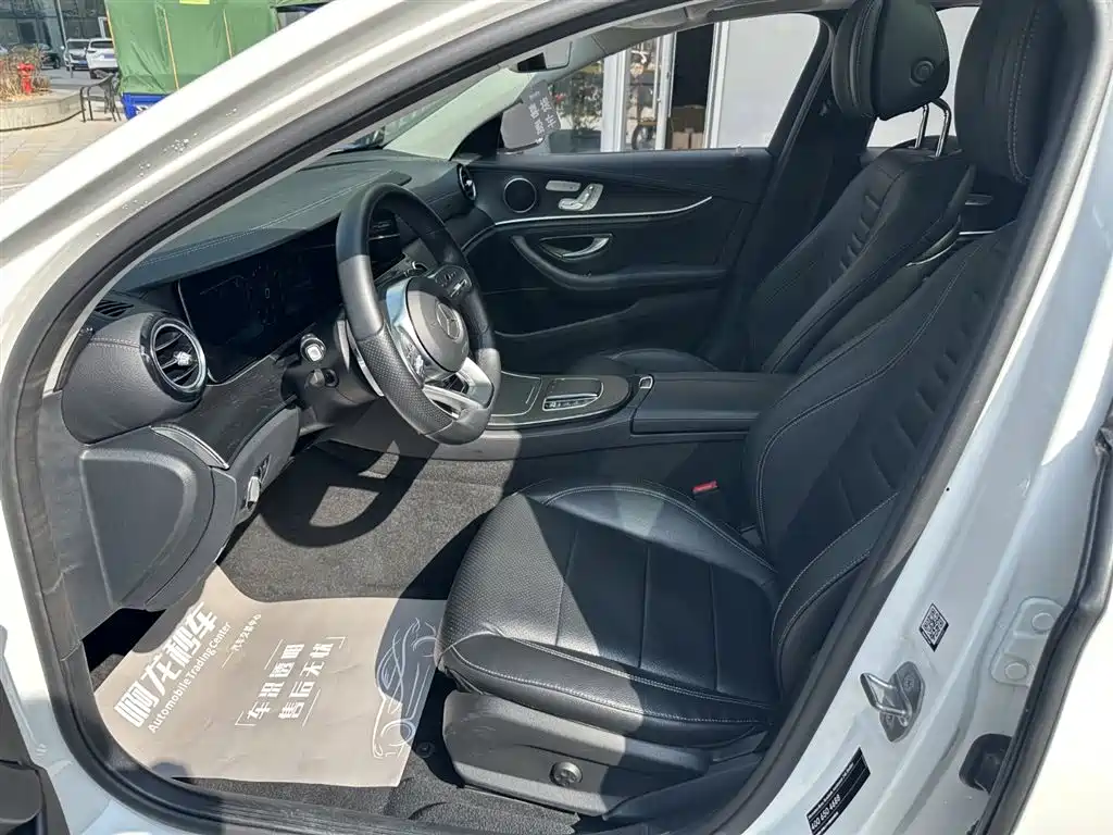 Mercedes-Benz E-Class 2019 E 300 L Sport Fashion фото 21