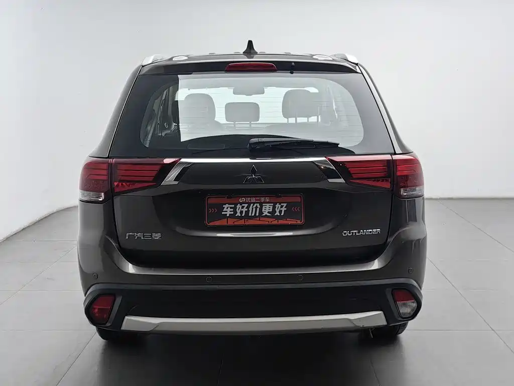 صورة 4 - Mitsubishi Outlander