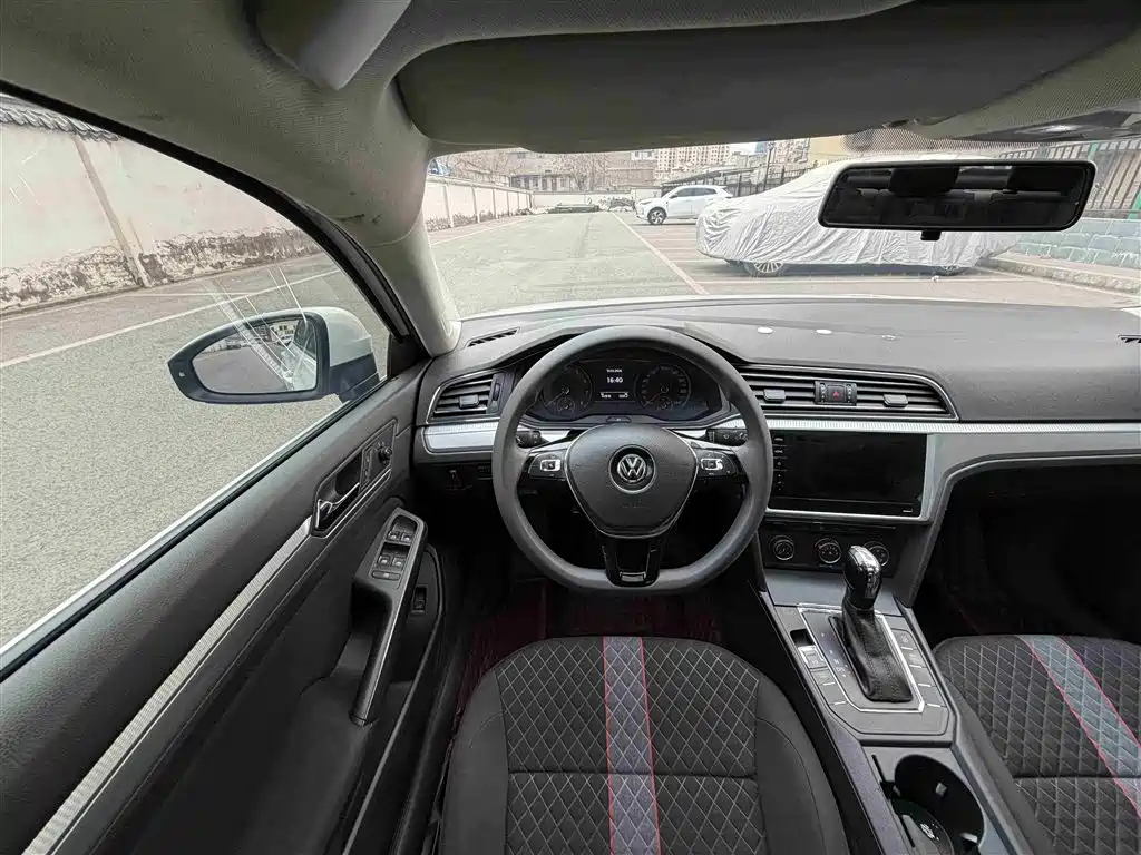 Volkswagen Lamando 2021 230TSI DSG Fashion Edition фото 9