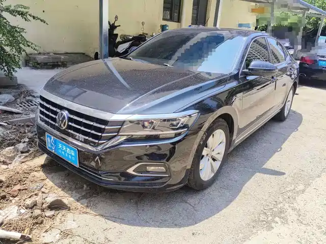 Volkswagen Passat 2019 330TSI Elite Version China VI — фото 1