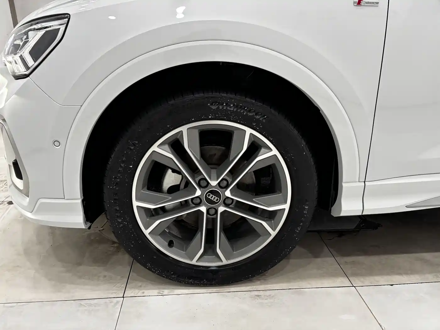 Audi Q3 2024 40 TFSI Fashion Sport фото 33