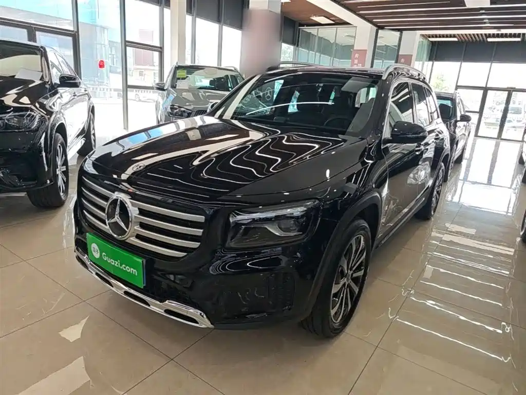 MERCEDES-BENZ GLB