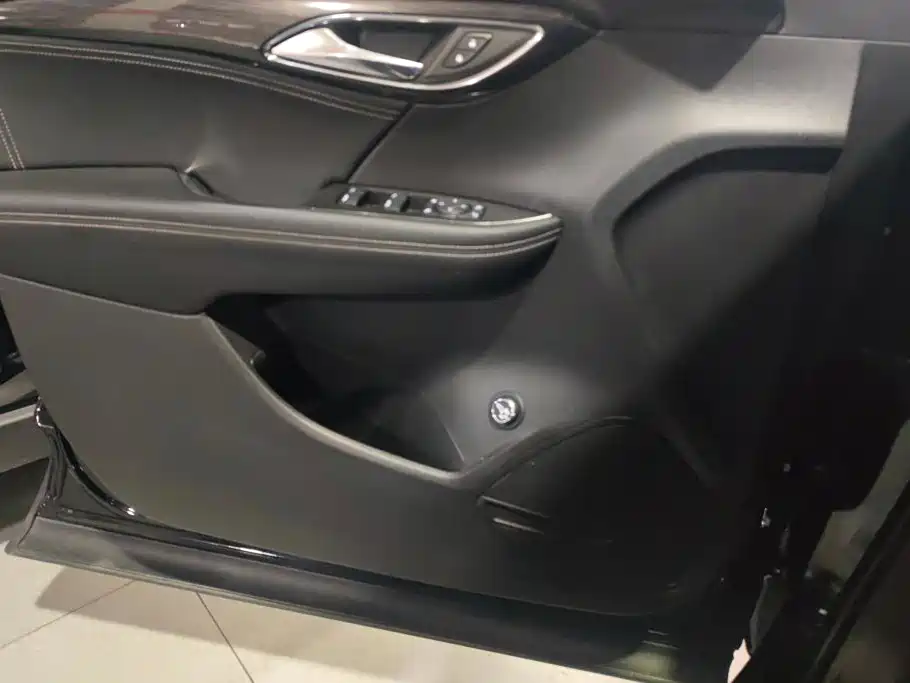 Buick Envision Plus 2023 2022 Enclave Plus 652T 5-Seater AWD Luxury
