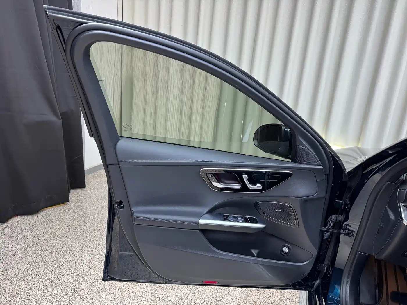 Mercedes-Benz C-Class 2023 C 200 L Sport фото 13