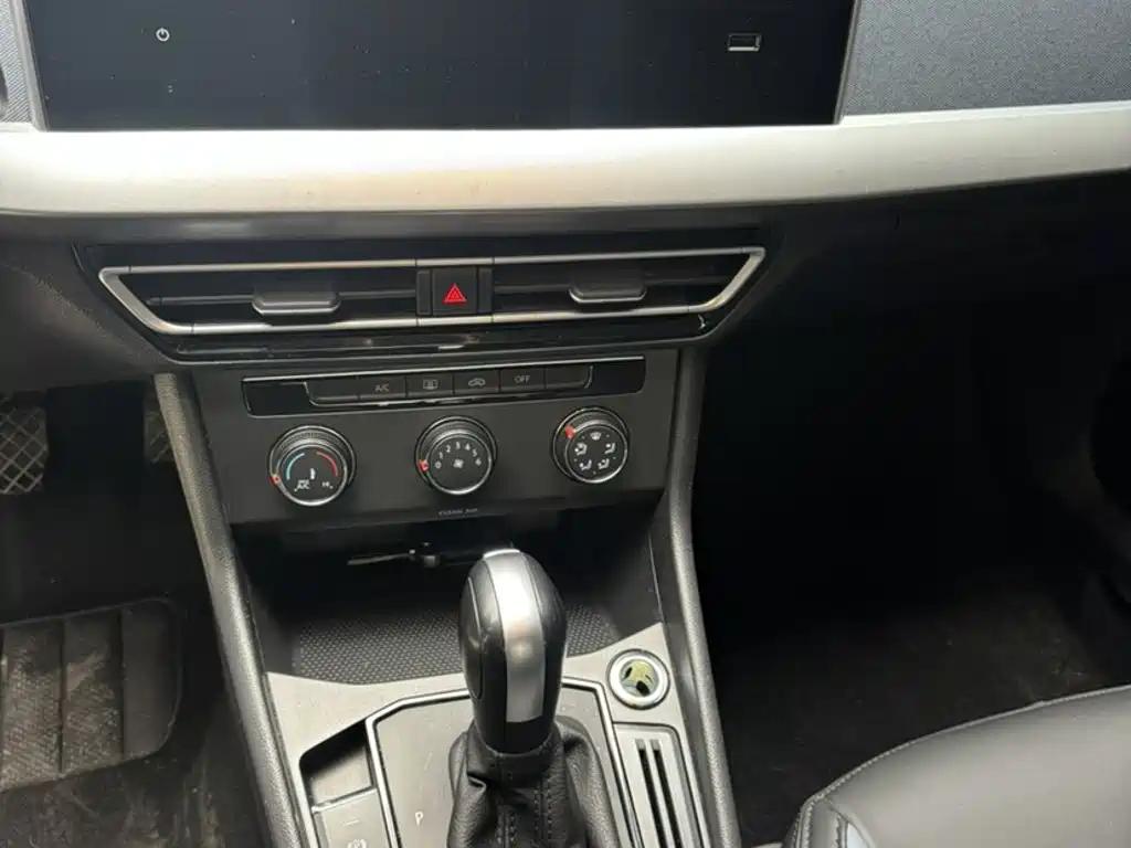 Volkswagen Lavida, миниатюра 6