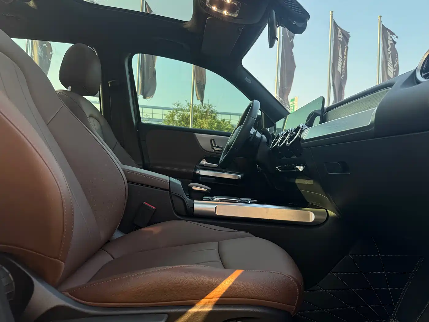 Mercedes-Benz GLB 2023 GLB 200 Dynamic фото 19