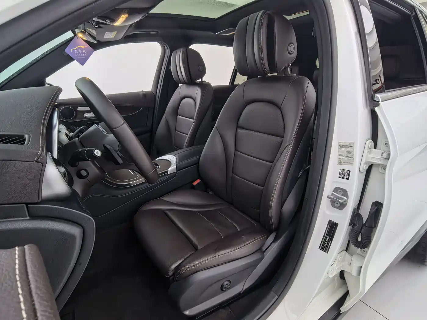 Mercedes-Benz GLC 2020 Facelift GLC 260 L 4MATIC Luxury фото 14