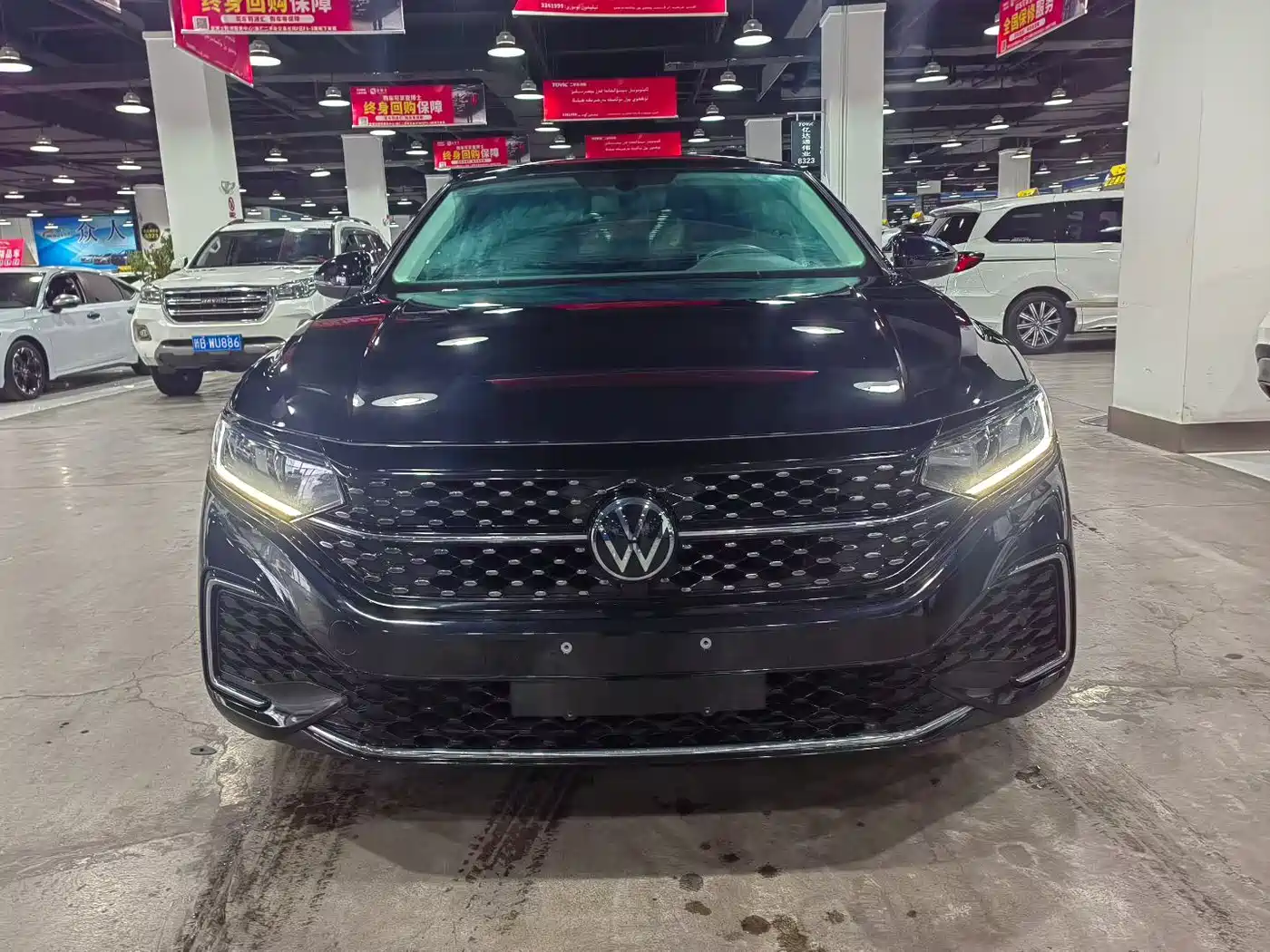 VOLKSWAGEN PASSAT