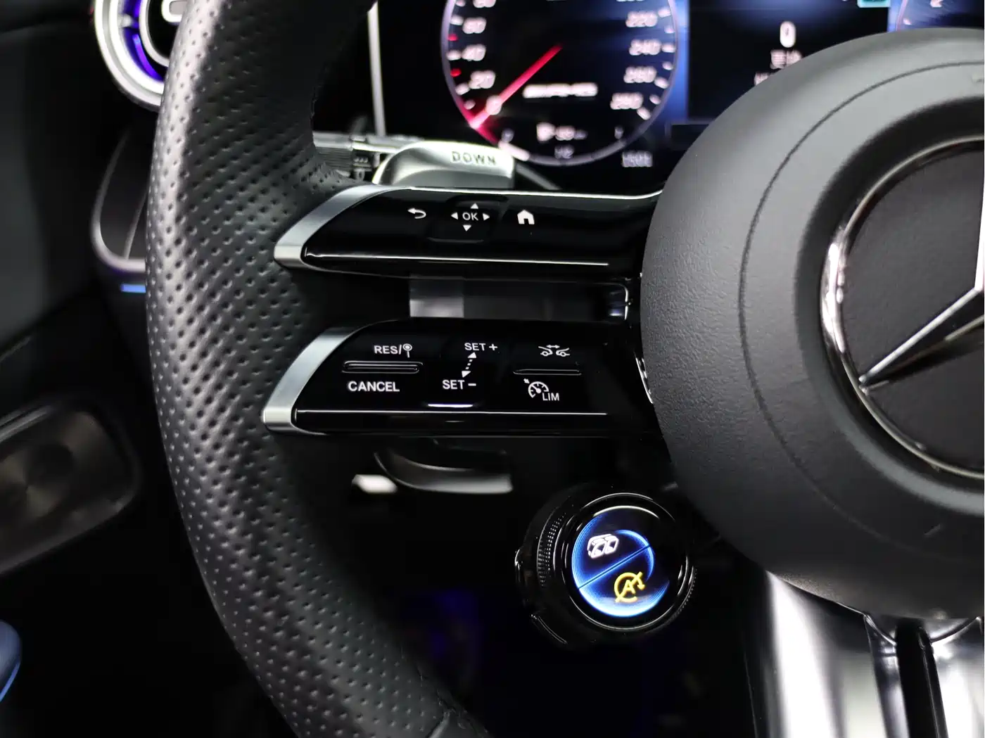 MERCEDES-BENZ GLC AMG