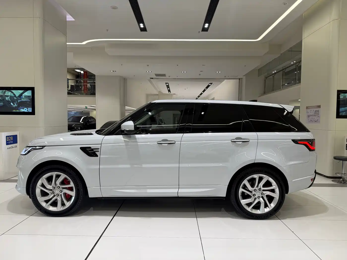 Фото 3 - Land Rover Range Rover Sport