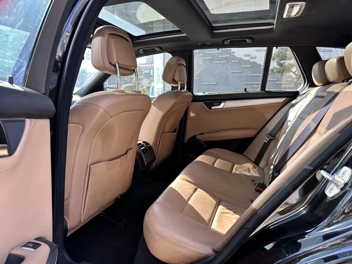 Mercedes-Benz C-Class (Import) 2011 C 200 Fashion Wagon Edition фото 8