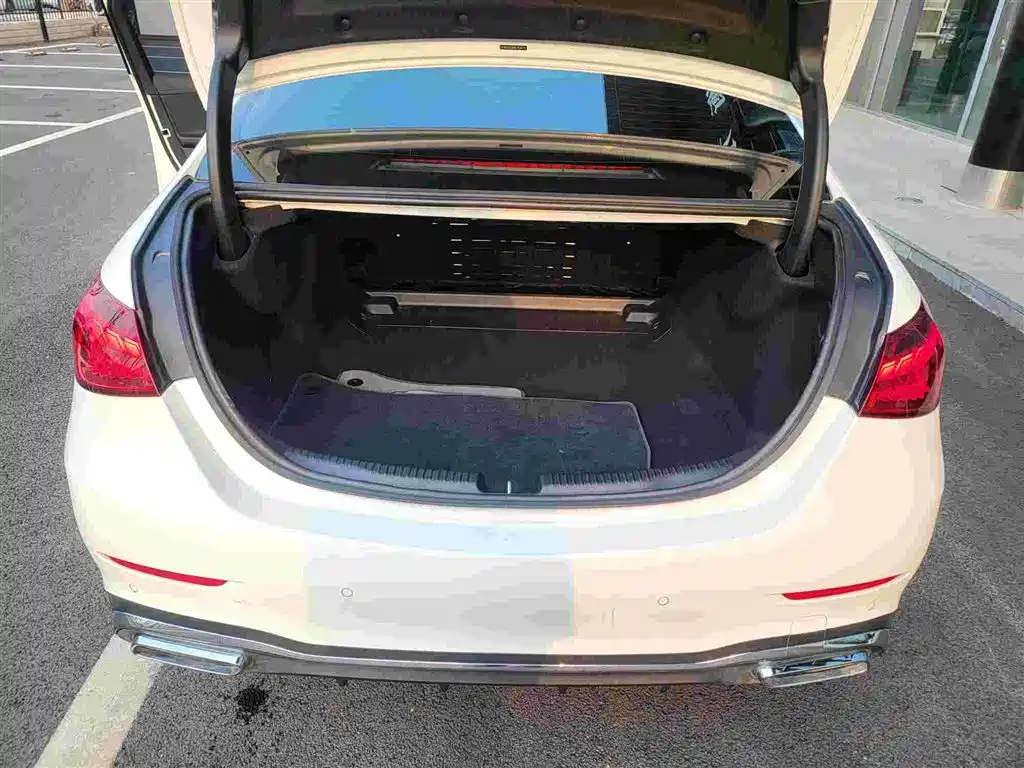 Mercedes-Benz C-Class 2024 Facelift C 260 L Sport фото 18
