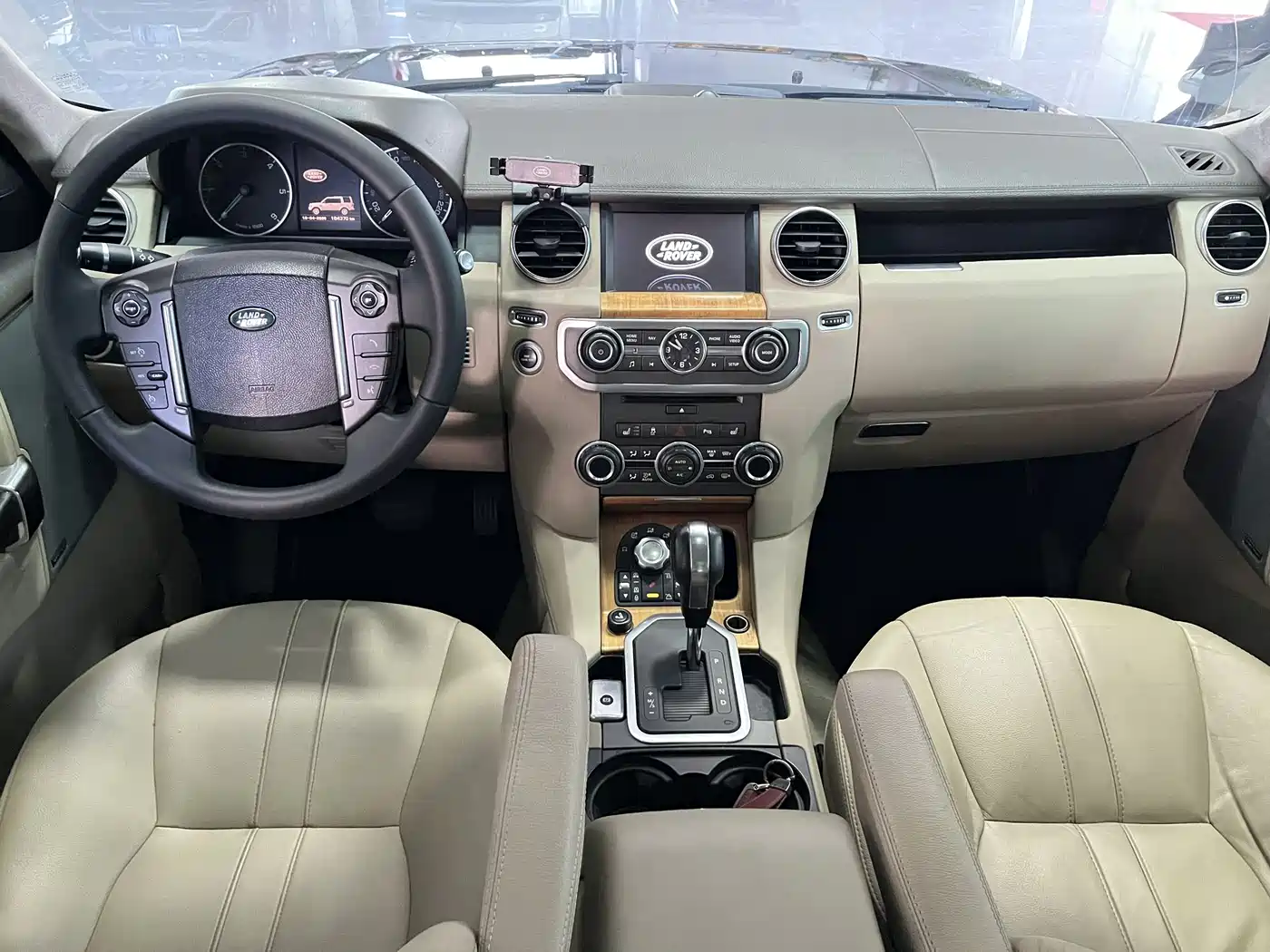 Land Rover Discovery 2012 3.0 SDV6 HSE Diesel фото 14