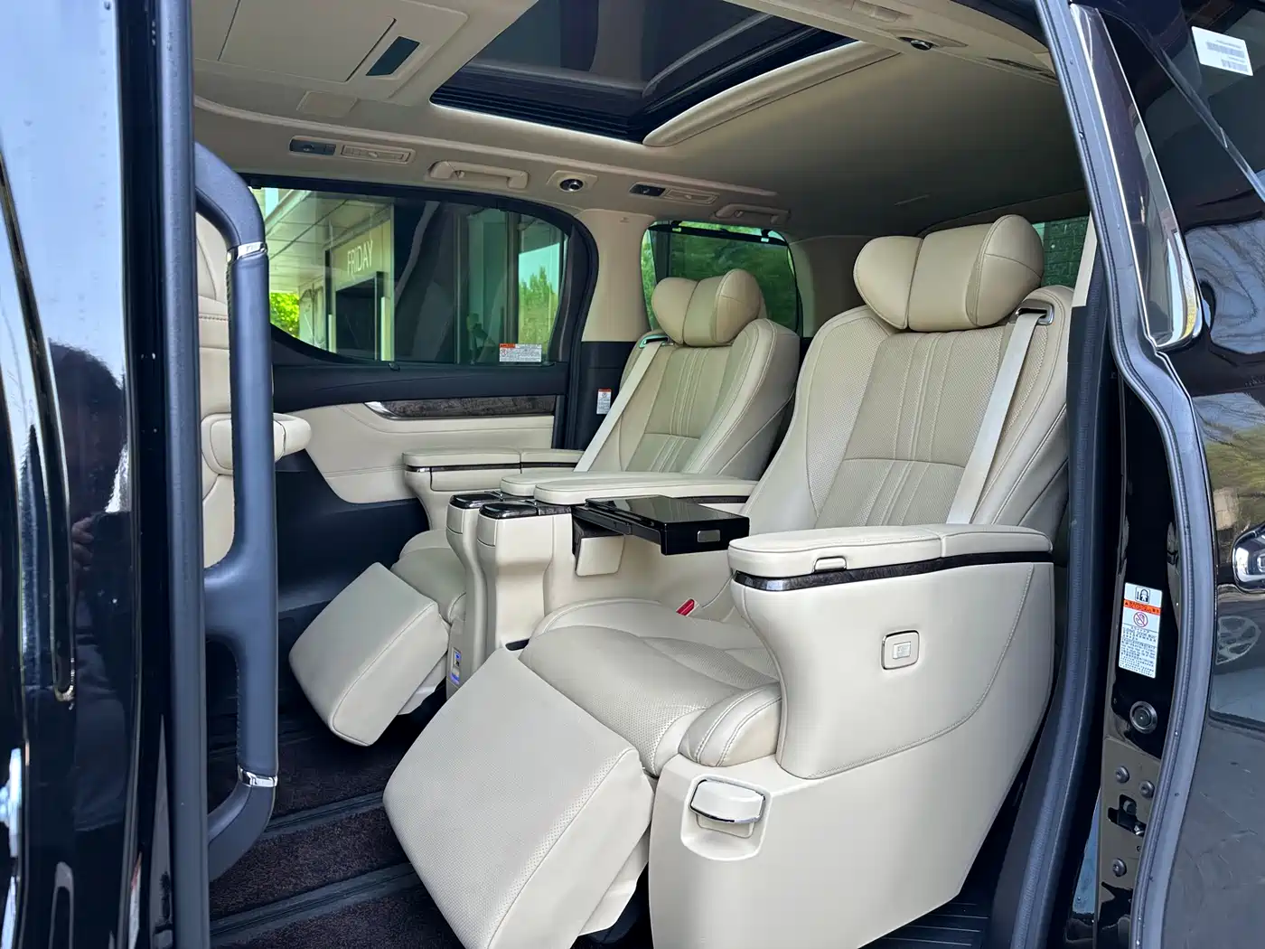 Toyota Vellfire 2021 Crown Hybrid 2.5L HV Supreme Edition фото 20