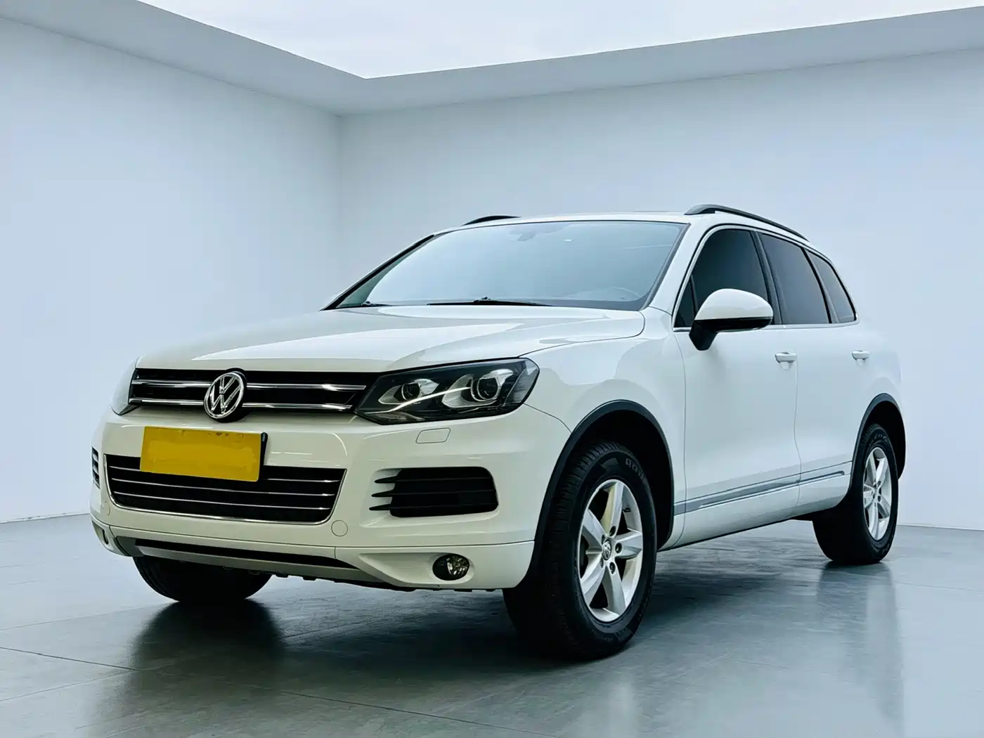 Volkswagen Touareg 2015 2011 3.0TSI Standard