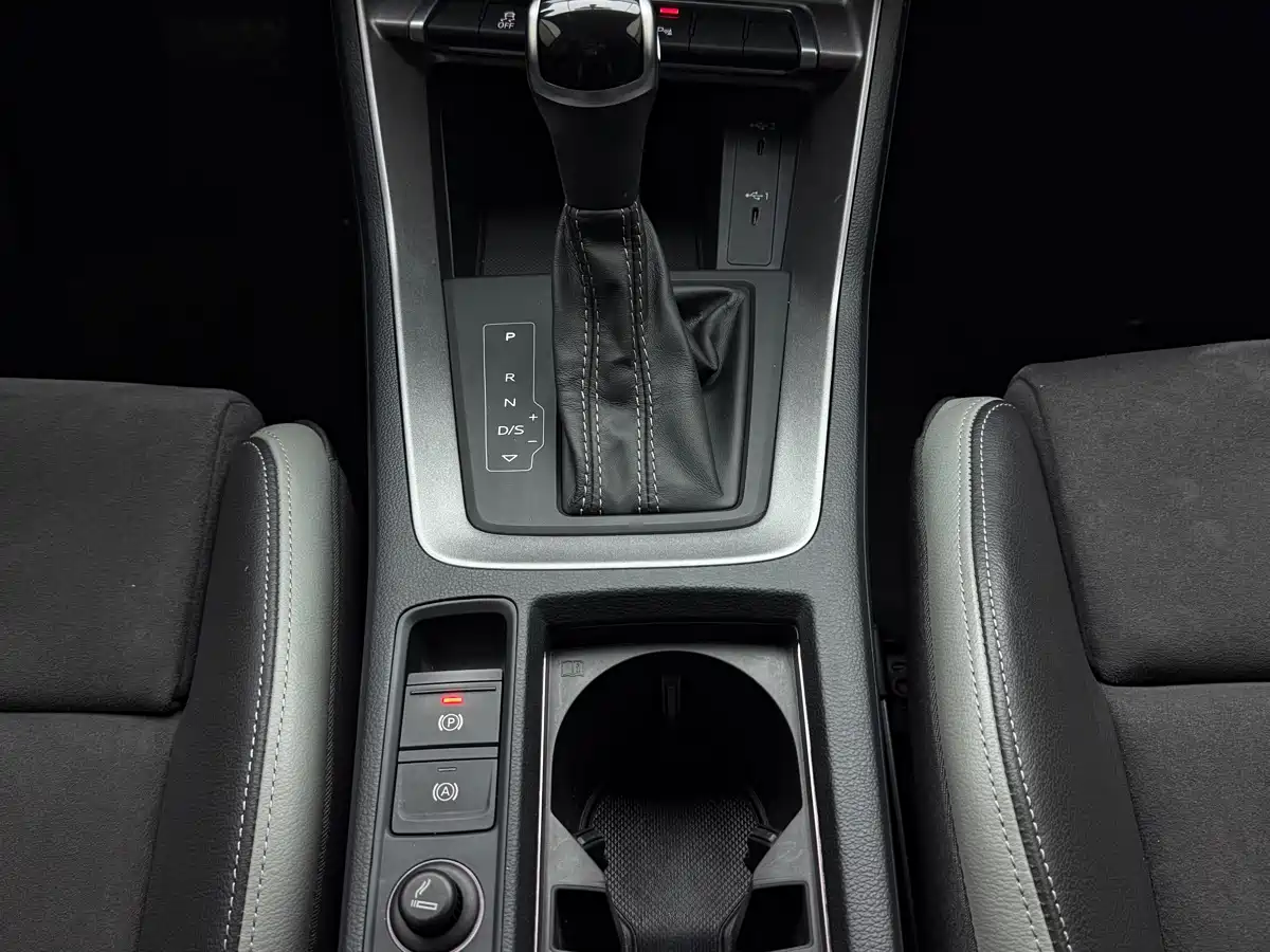 Audi Q3 2022 35 TFSI Progressive Dynamic фото 16