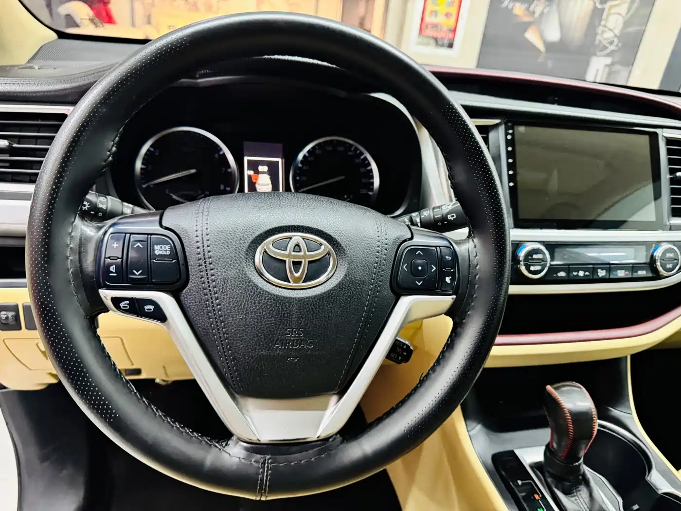 Фото 12 - Toyota Highlander