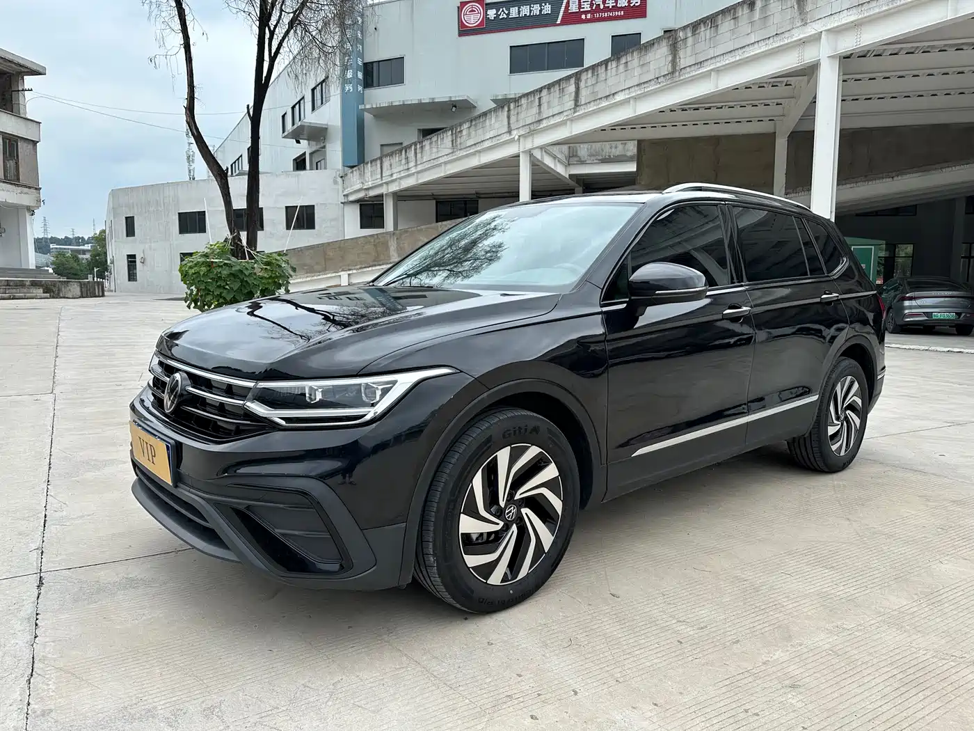 Volkswagen Tiguan L 2025 Model 300TSI Auto 2WD Dragon Edition