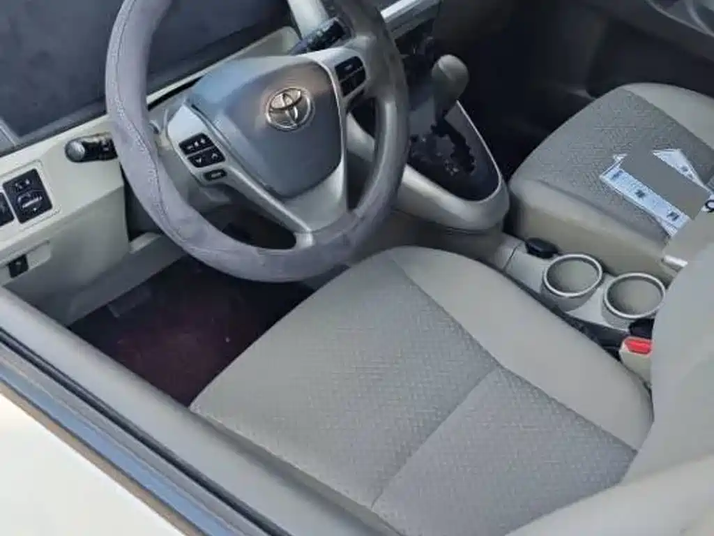 Toyota E'Z 2016 2015 180E CVT Crossover Edition