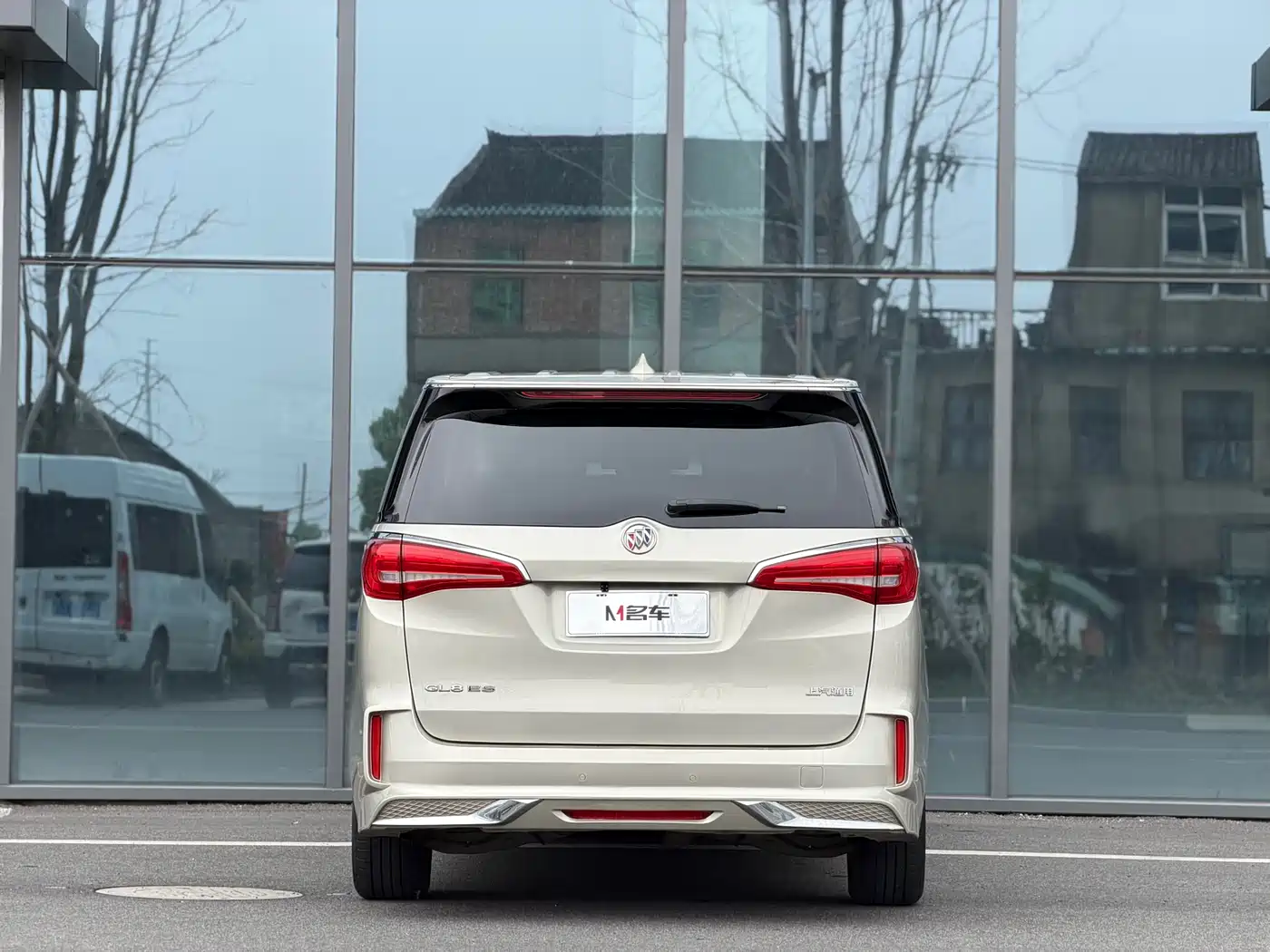 Buick GL8 2018 ES 28T Comfort Type China VI фото 4