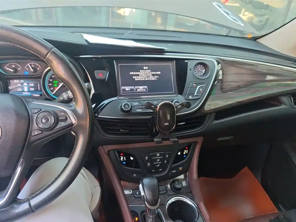 Buick Envision Plus 2017 20T 2WD Luxury фото 6
