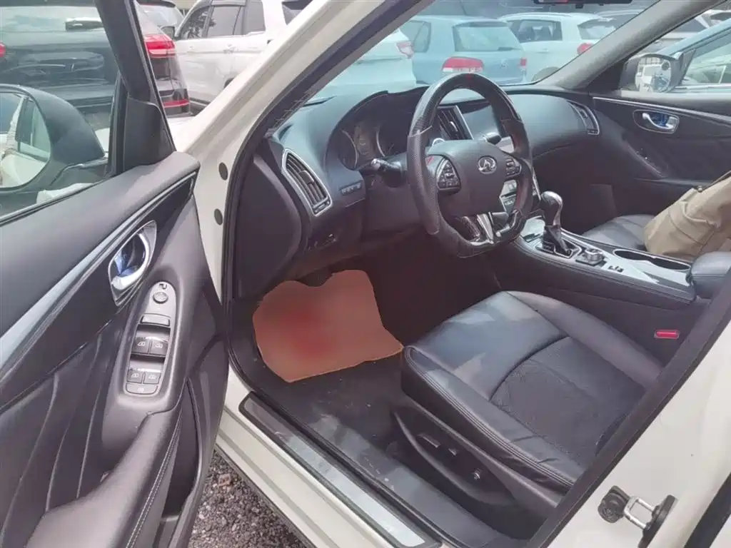 Infiniti Q50L 2017 2016 Model 2.0T Comfort Edition