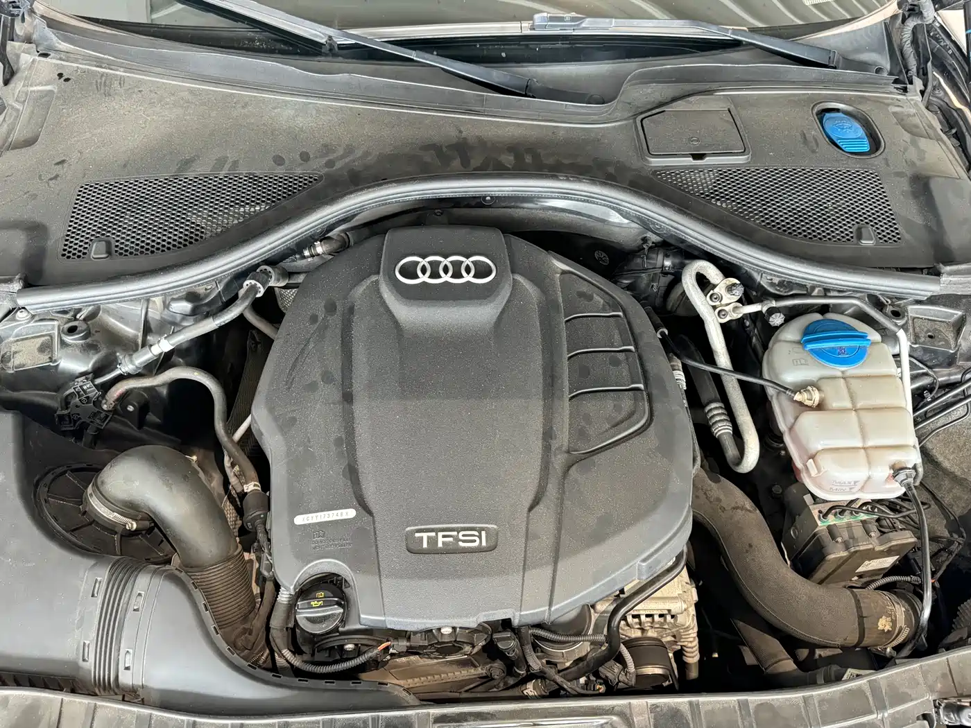 Фото 16 - Audi A6L