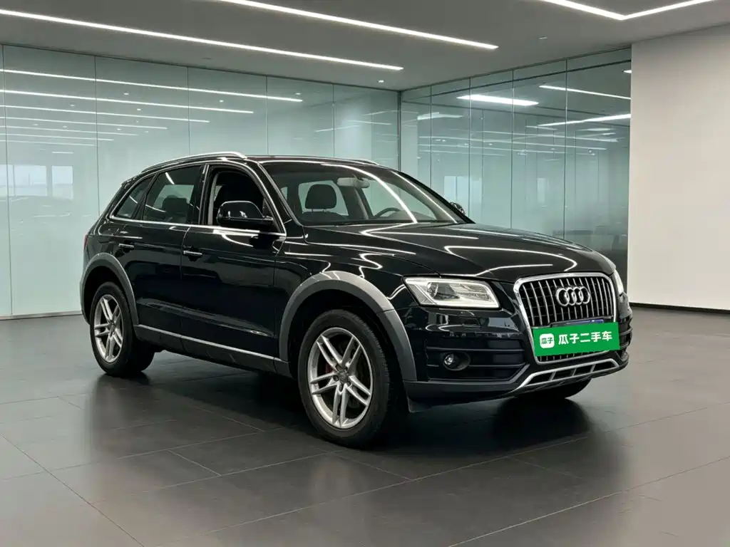Audi Q5 2018 2017 Plus 40 TFSI Technology