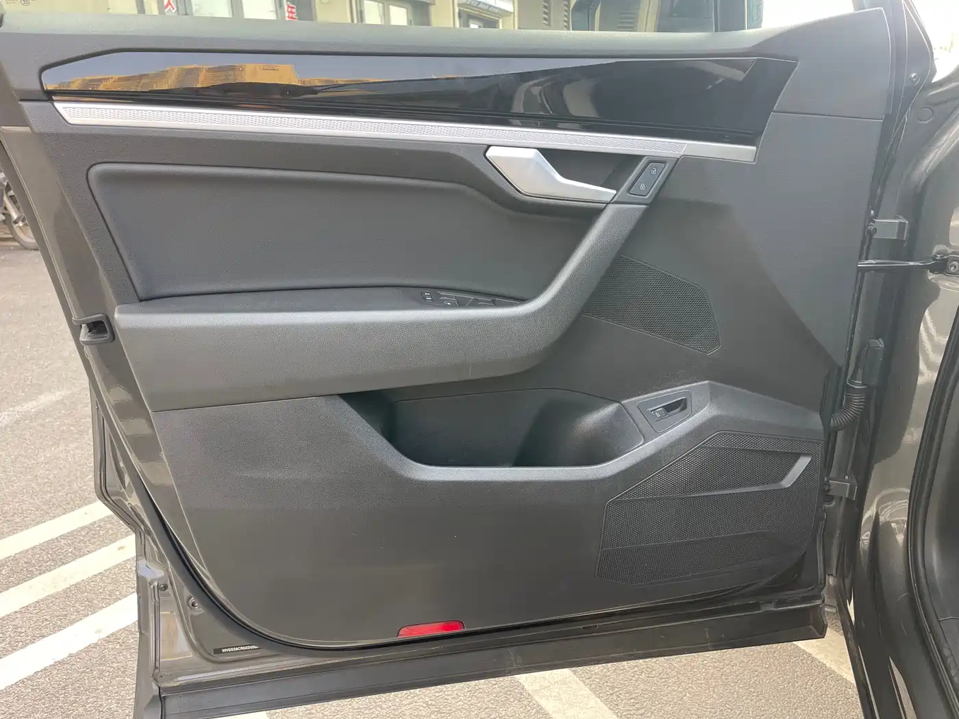 Volkswagen Touareg 2019 2.0TSI Pilot Edition China VI фото 22
